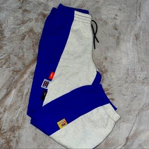 Nike Sportswear Icon Clash Pants